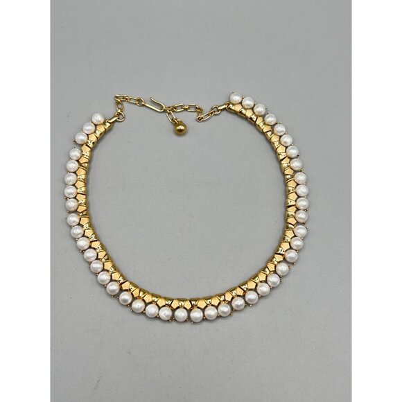 Vintage Trifari Gold Tone & Faux Pearl White Beaded Necklace Bridal Jewelry - Picture 2 of 7